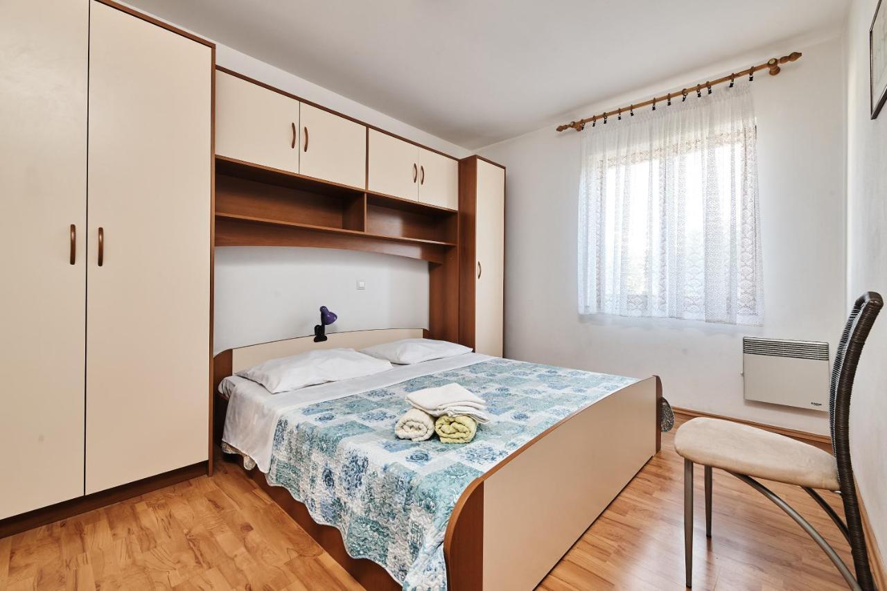 Apartment Car Умаг Екстер'єр фото