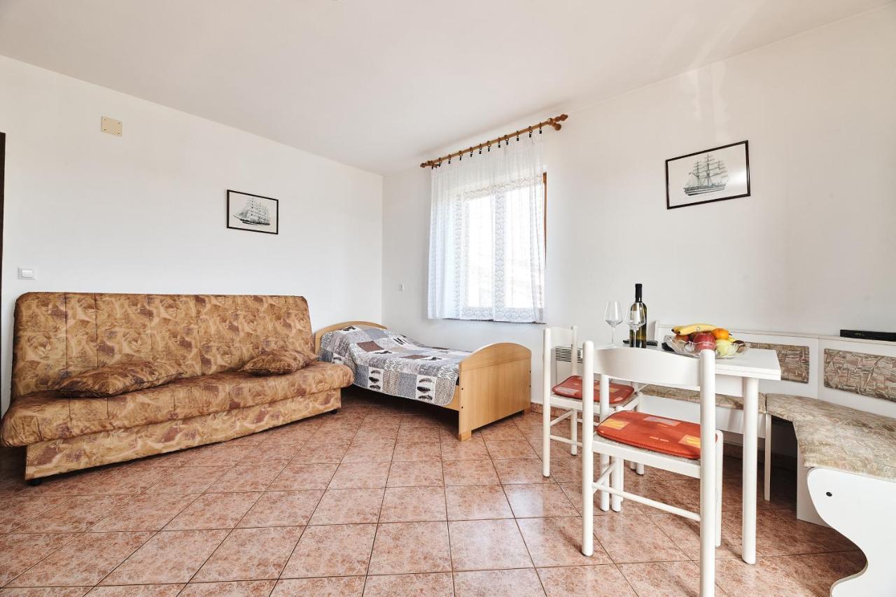 Apartment Car Умаг Екстер'єр фото